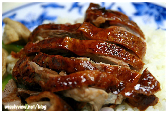 【食記】台北市。中山區：興安街香港家鴻燒鵝＠除了燒鵝外，鴨腿燒肉飯及干炒牛河都正點 @WISELY's 拍拍照寫寫字