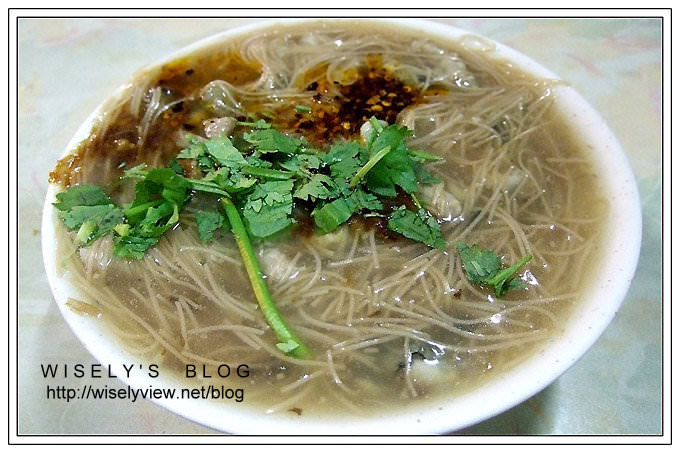新北中和。宜安路麵線︱湯頭還不錯的在地人氣小吃攤