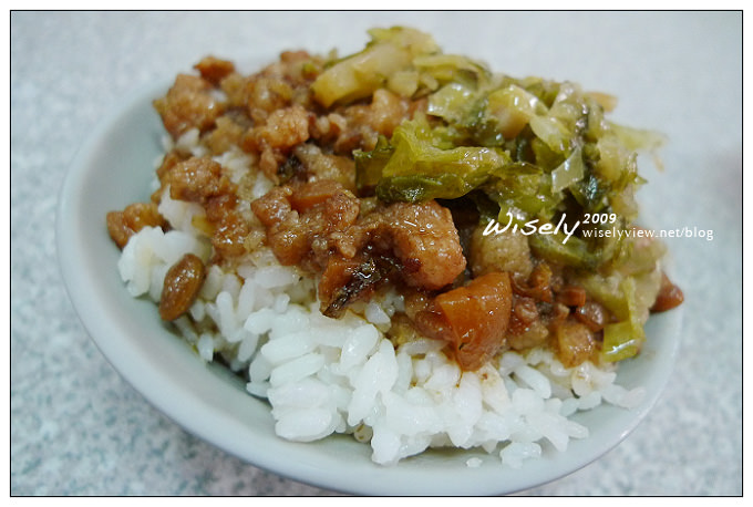 台北大同。大龍峒美食︱梅滿美食魯肉飯.焢肉飯、紅茶屋紅茶～捷運圓山站美食