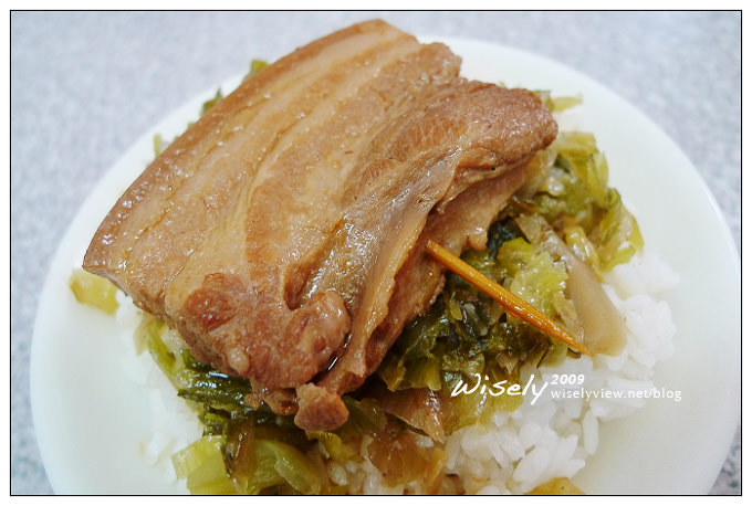 台北大同。大龍峒美食︱梅滿美食魯肉飯.焢肉飯、紅茶屋紅茶～捷運圓山站美食