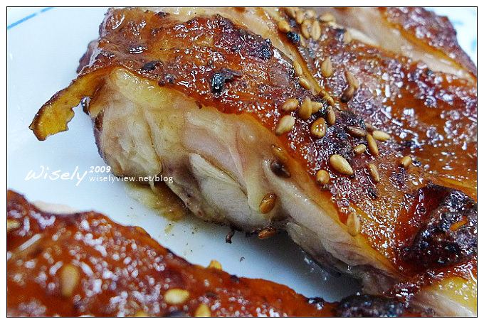 台北中山。捷運雙連站︱雙連街魯肉飯：在地老字號，烤雞腿與湯品都推薦