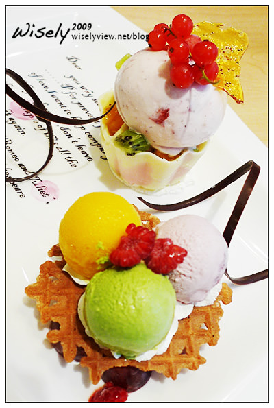 【食記】Häagen-Dazs(哈根達斯)：杏桃冰淇淋盤餐 (敗犬女王愛的詩篇)