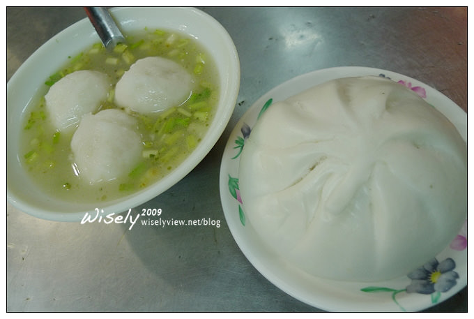 【食記】台北.寧夏夜市:阿桐阿寶肉包/魚丸湯、古早味紅豆餅 【食記】台北.寧夏夜市:阿桐阿寶肉包/魚丸湯、古早味紅豆餅