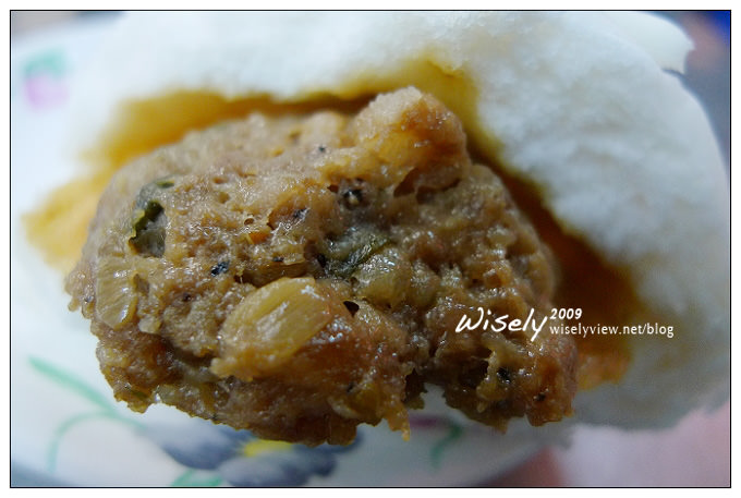 【食記】台北.寧夏夜市:阿桐阿寶肉包/魚丸湯、古早味紅豆餅 【食記】台北.寧夏夜市:阿桐阿寶肉包/魚丸湯、古早味紅豆餅