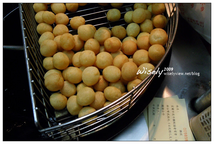 【食記】宜蘭．東門夜市：小胖滷味、正統燒馬蛋、石頭香真珠玉米、嘟好燒