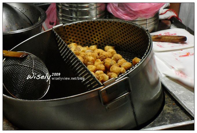 【食記】宜蘭．東門夜市：小胖滷味、正統燒馬蛋、石頭香真珠玉米、嘟好燒