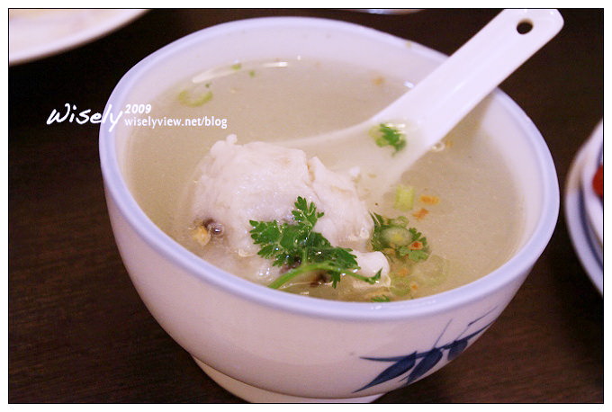 【食記】宜蘭.羅東:味芳海鮮園 (黑鮪魚TORO生魚片) 【食記】宜蘭.羅東:味芳海鮮園 (黑鮪魚TORO生魚片)