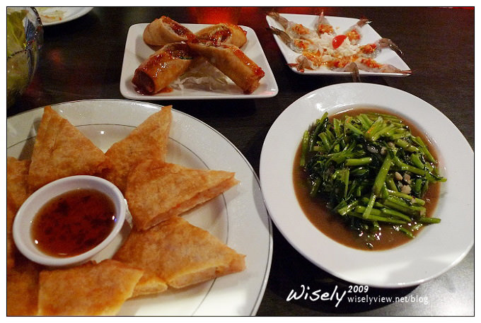 【食記】台北．龍浦南洋泰式料理 & 炭火燒烤 (吃到飽)