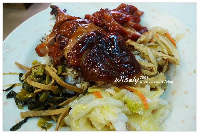 【食記】台北．奕興燒腊粥麵館 (鴨腿叉燒飯)