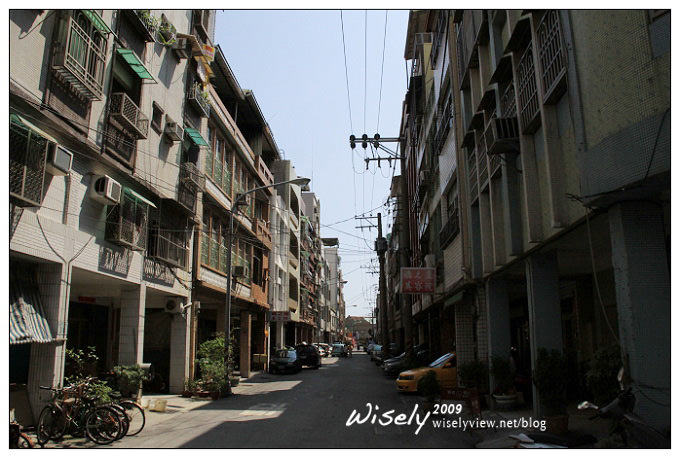 【旅行】高雄捷運一日遊 04：西子灣站 (傻瓜冰茶.碗粿王.蘇阿嬤雞蛋酥)