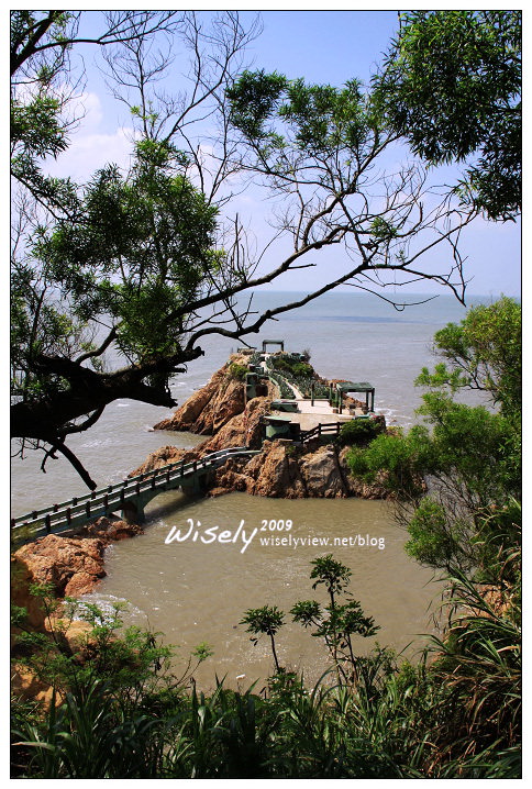 【旅行】馬祖南竿自由行-1 (寶利軒餅店、介壽獅子市場鼎邊糊、枕戈待旦紀念公園、雲台山、鐵堡、鐵板村／天后宮、歡歡冰店)