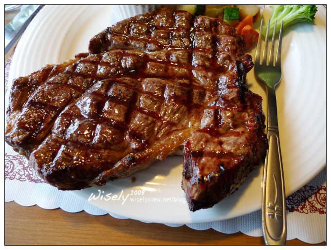 【食記】新北三芝．長角96德州烤肉酒吧 (牛排、漢堡)