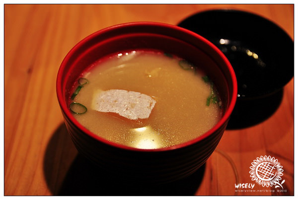 【食記】台北．師大夜市：丸大食堂 (鮭魚炒飯)