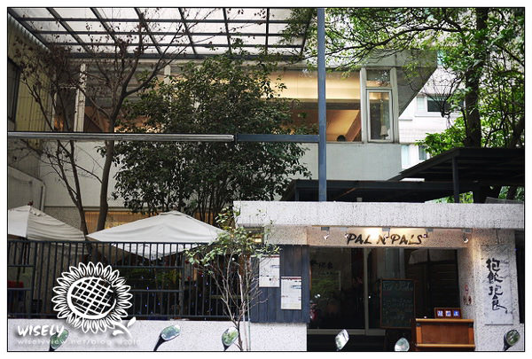 【食記】新北新店．抱飲抱食：肋眼牛排、德式香腸