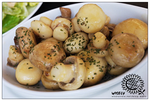 【食記】新北新店．抱飲抱食：肋眼牛排、德式香腸