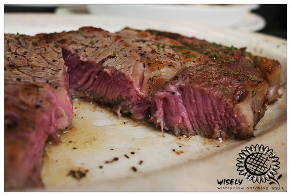 【食記】新北新店．抱飲抱食：肋眼牛排、德式香腸