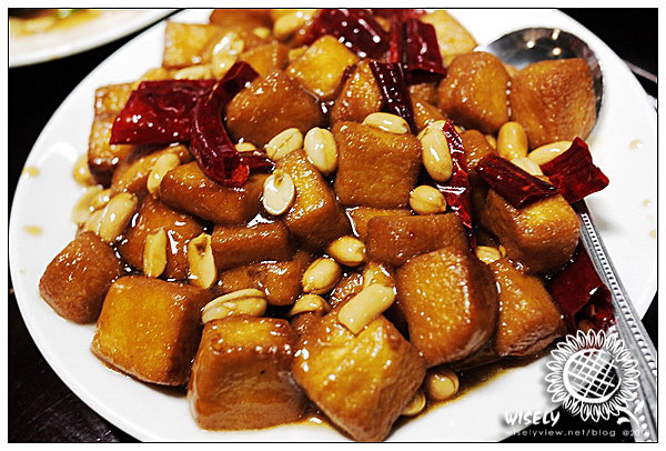 【食記】台北．光華新天地：品鱻活海鮮百元熱炒