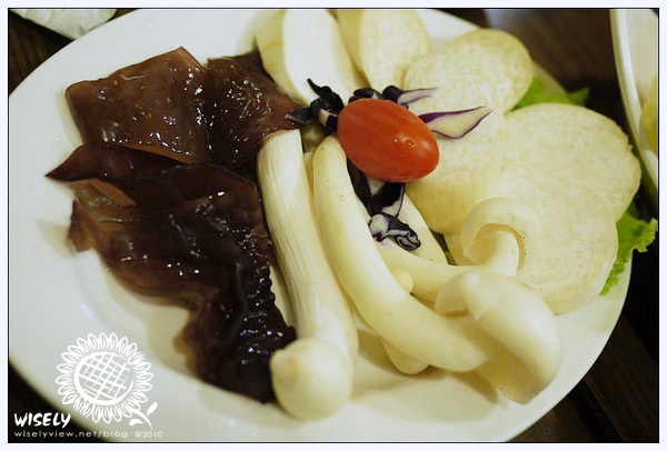 【食記】台北．士林夜市商圈：草原風蒙古火鍋(涮涮鍋)