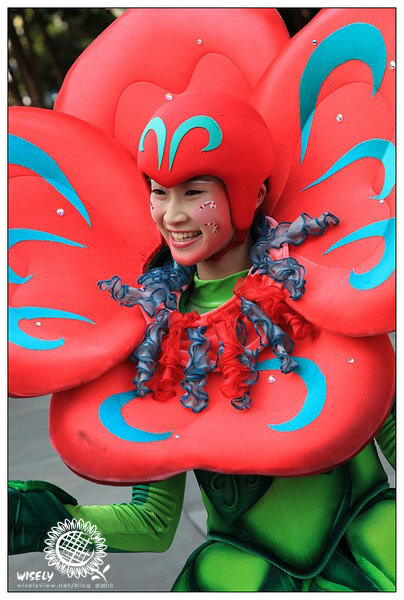 【旅遊】2010 中國.香港：迪士尼樂園．歡樂花車巡遊表演 Day2-1