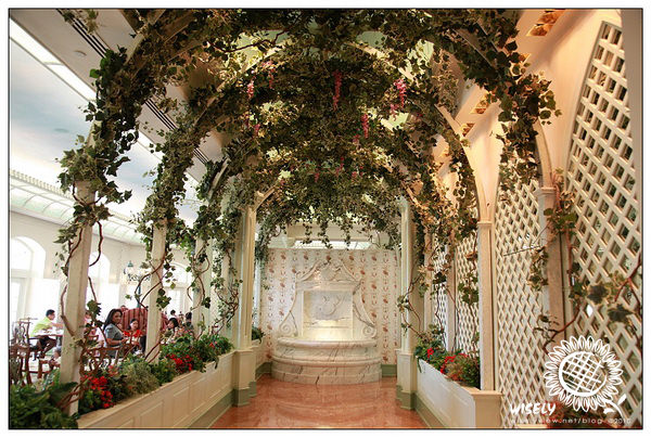 【旅遊】2010中國.香港：迪士尼樂園酒店(住房和餐廳) Day3