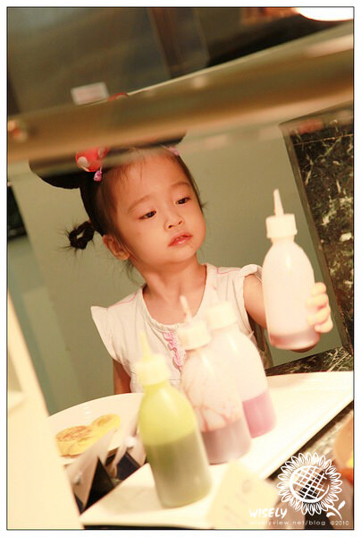 【旅遊】2010中國.香港：迪士尼樂園酒店(住房和餐廳) Day3