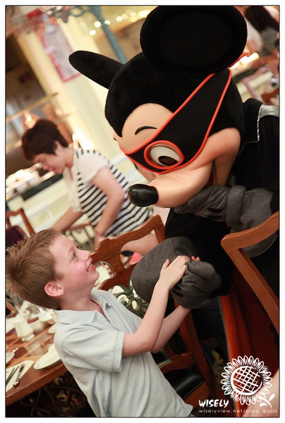【旅遊】2010中國.香港：迪士尼樂園酒店(住房和餐廳) Day3