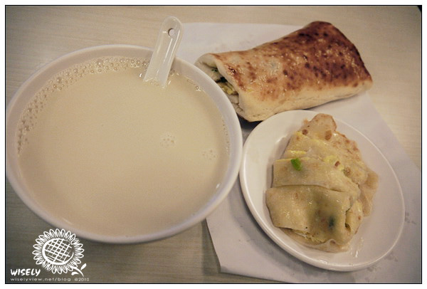 阜杭豆漿︱厚燒餅夾蛋︱台北排隊中式早餐︱捷運善導寺站