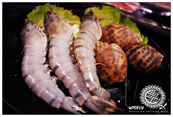 【食記】台北.公館商圈:壽亭火烤吃到飽 (單點:超大生蠔、明蝦、海螺、牛舌) 【食記】台北.公館商圈:壽亭火烤吃到飽 (單點:超大生蠔、明蝦、海螺、牛舌)