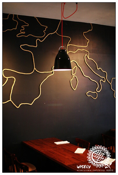 【食記】台北.黑米 Café BISTRO:墨魚燉飯 (提供WiFi網路) 【食記】台北.黑米 Café BISTRO:墨魚燉飯 (提供WiFi網路)