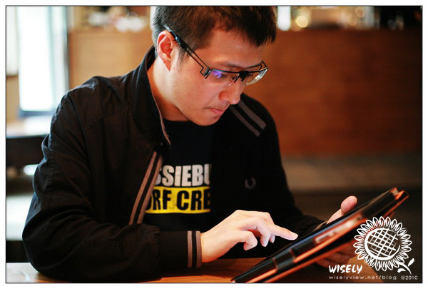 【食記】台北.黑米 Café BISTRO:墨魚燉飯 (提供WiFi網路) 【食記】台北.黑米 Café BISTRO:墨魚燉飯 (提供WiFi網路)