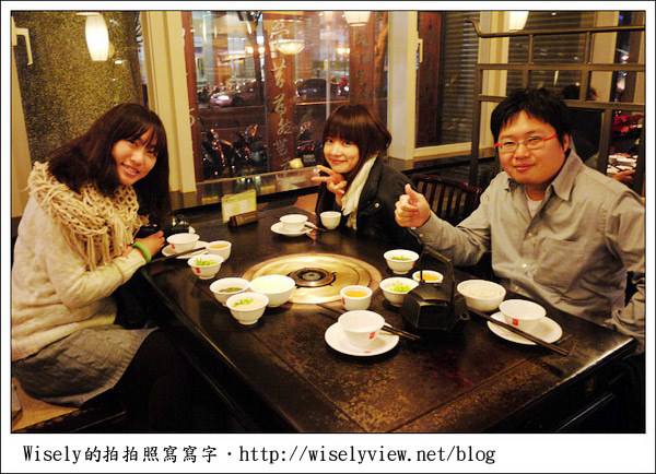 【食記】台中．南屯區：鼎王麻辣鍋公益總店(與台北店比較心得)