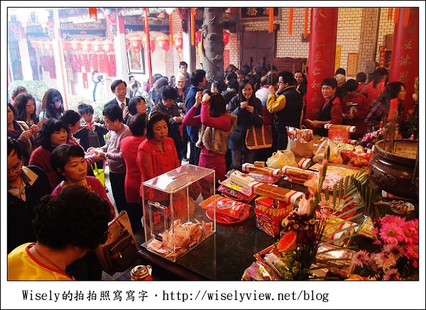 【新年】2011宜蘭.年初一:昭應宮拜媽祖後,感覺不太好的碎唸 【新年】2011宜蘭.年初一:昭應宮拜媽祖後,感覺不太好的碎唸