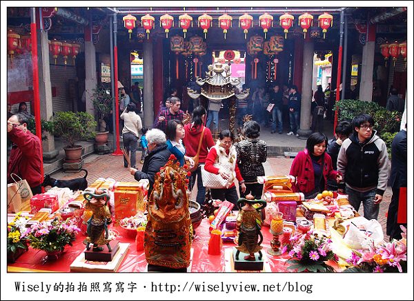 【新年】2011宜蘭.年初一:昭應宮拜媽祖後,感覺不太好的碎唸 【新年】2011宜蘭.年初一:昭應宮拜媽祖後,感覺不太好的碎唸