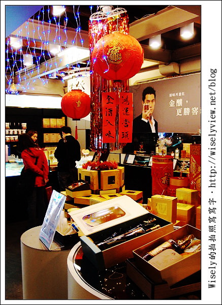 【新年】2011宜蘭．年初一：宜蘭酒廠 (紅麴香腸、肉紙、芋冰＆手工鮮釀啤酒)