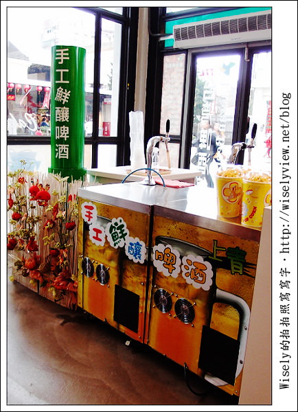 【新年】2011宜蘭．年初一：宜蘭酒廠 (紅麴香腸、肉紙、芋冰＆手工鮮釀啤酒)