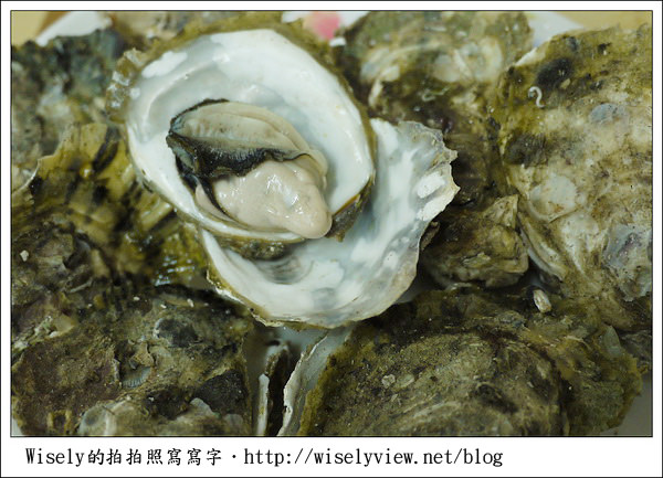 【新年】2011宜蘭.年初三:嘉澎碳烤澎湖牡蠣-泰山店 【新年】2011宜蘭.年初三:嘉澎碳烤澎湖牡蠣-泰山店