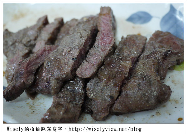 【新年】2011宜蘭.年初三:嘉澎碳烤澎湖牡蠣-泰山店 【新年】2011宜蘭.年初三:嘉澎碳烤澎湖牡蠣-泰山店