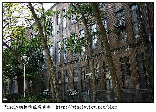 【新年】2011台北．年初四：公館台大走春隨拍(GF1+GF2)