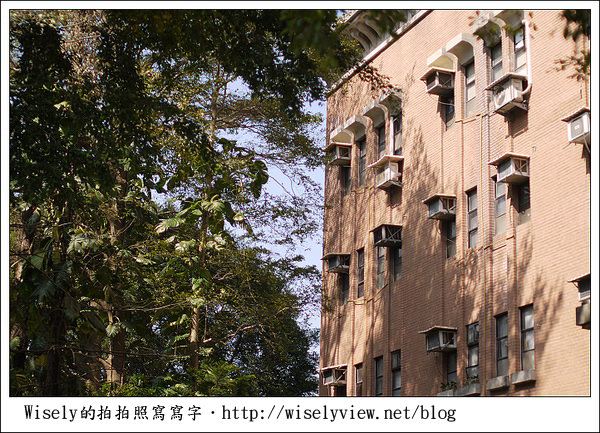 【新年】2011台北．年初四：公館台大走春隨拍(GF1+GF2)