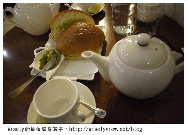 【新年】2011台北．年初四：公館台大走春隨拍(GF1+GF2)