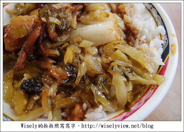 【食記】台北‧西門町商圈：老牌黃記燉肉飯/魯肉飯