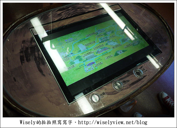 【隨拍】台北．捷運北投站：溫泉人偶立體裝置藝術、溫泉彩繪列車