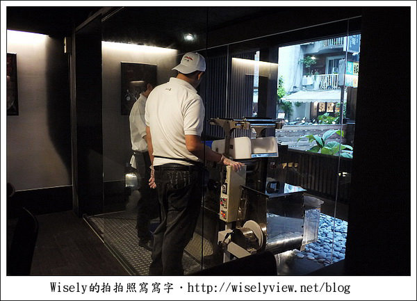 【食記】台北．東區商圈：山小屋日式拉麵/九州筑豊ラーメン (昭和復刻拉麵)