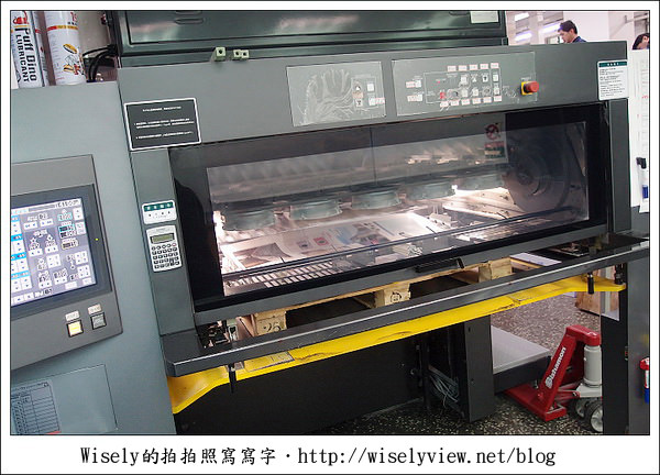 【花絮】就愛玩GF2：印刷廠最後趕工校色看樣
