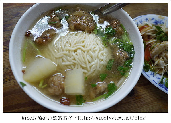 【食記】台北．北投市場旁：簡記排骨酥麵、真味肉圓、蔡元益紅茶　