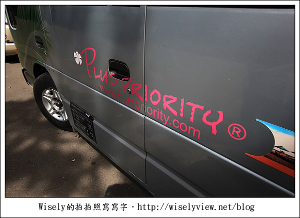 【旅行】2011(印尼)峇里島-05:烏布白金巴士貴賓室、烏布傳統市場(沙龍、服飾、木雕貓)《採購殺價必知心得》 【旅行】2011(印尼)峇里島-05:烏布白金巴士貴賓室、烏布傳統市場(沙龍、服飾、木雕貓)《採購殺價必知心得》