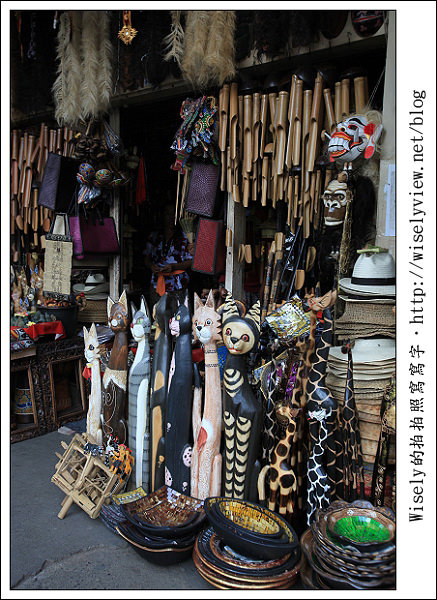 【旅行】2011(印尼)峇里島-05:烏布白金巴士貴賓室、烏布傳統市場(沙龍、服飾、木雕貓)《採購殺價必知心得》 【旅行】2011(印尼)峇里島-05:烏布白金巴士貴賓室、烏布傳統市場(沙龍、服飾、木雕貓)《採購殺價必知心得》
