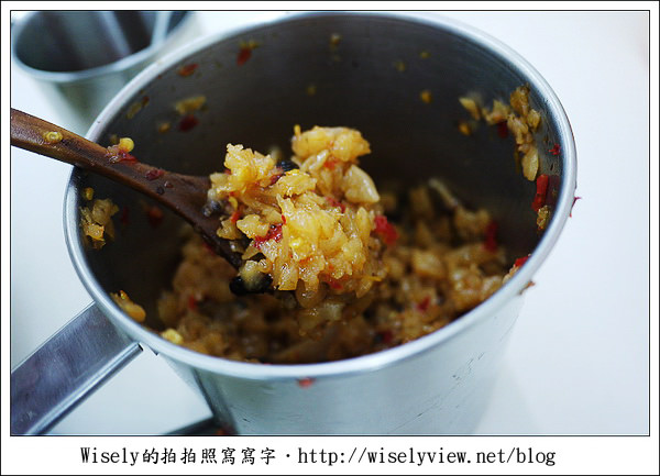 【食記】新北市．新店區：老孫涼麵 (加蘿蔔乾提味，以及滷豬腳特別菜)