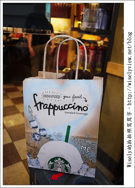 【旅行】2011(日本)廣島-03：星巴克廣島馬克杯 & 本通商店街Starbucks隨拍
