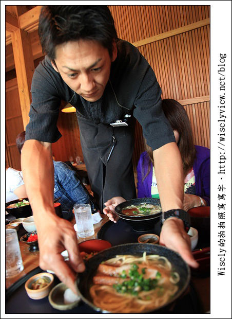 【旅行】2011(日本)沖繩-07：首里殿內(SOBA沖繩拉麵)、玉泉洞琉球王國(Gangala之谷)、風樹咖啡屋(遠眺海景)、Madonna(珊瑚染料服飾)